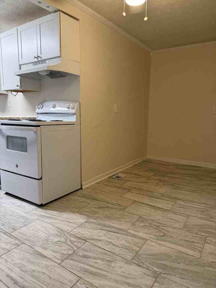 1026 1st Ave S #1 - Photo 4 of 10