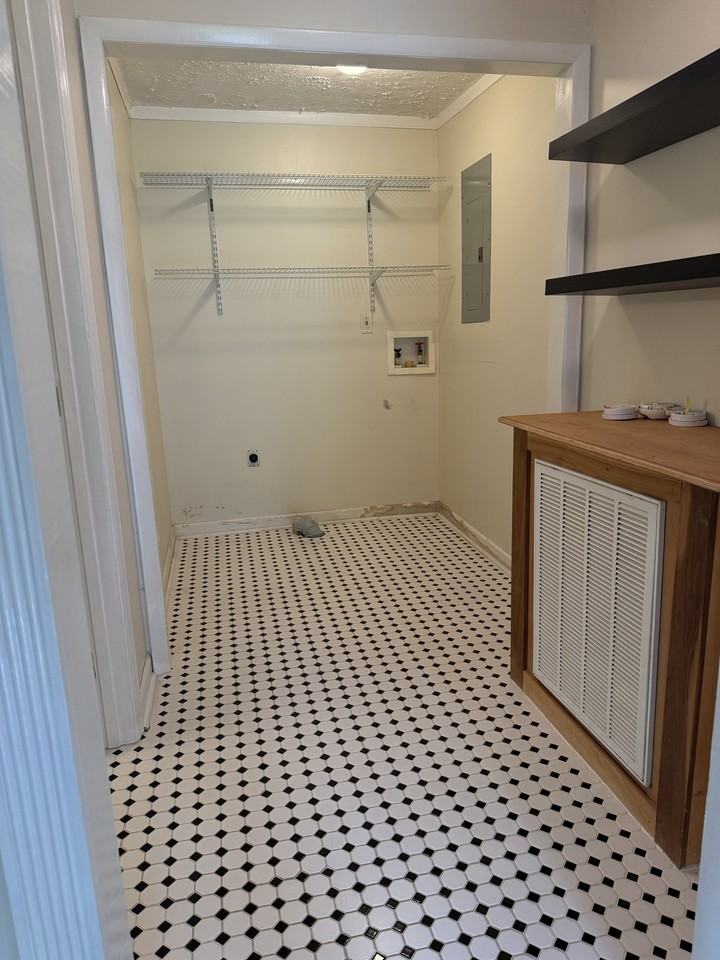 1026 1st Ave S #1 - Photo 5 of 10