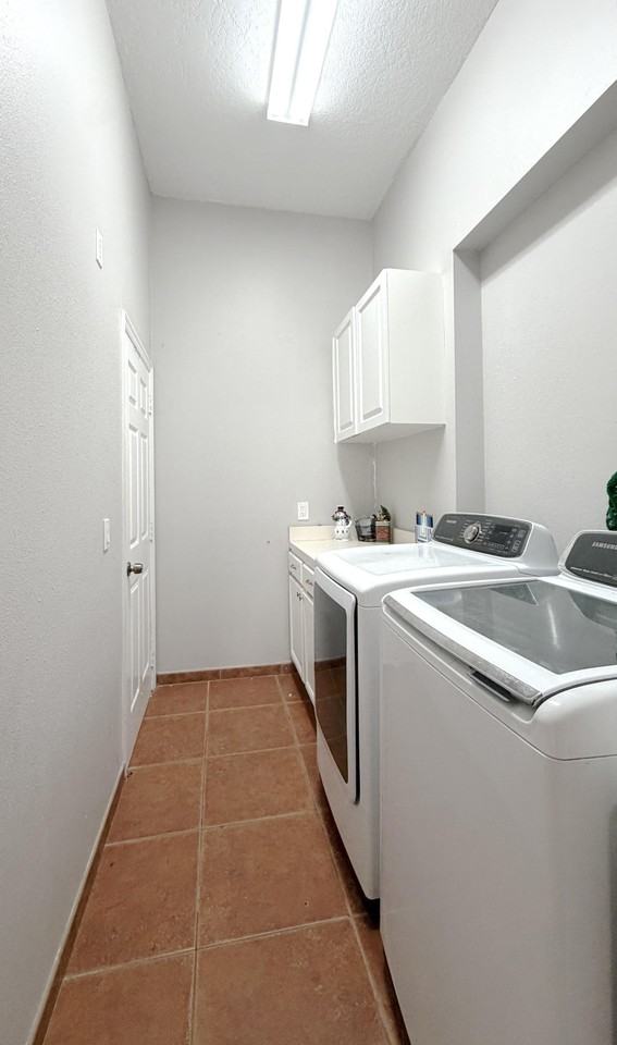 3497 Foxcroft Cir #1 - Photo 7 of 7