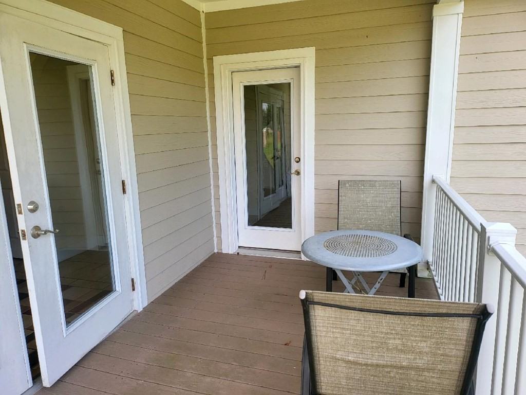 178 W Main St #1 - Photo 6 of 10