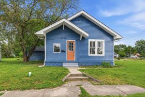 featured image of 2446 Morton St #1