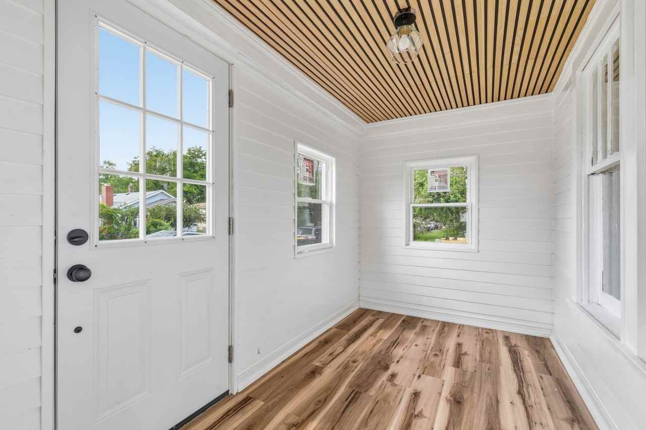 2446 Morton St #1 - Photo 3 of 24