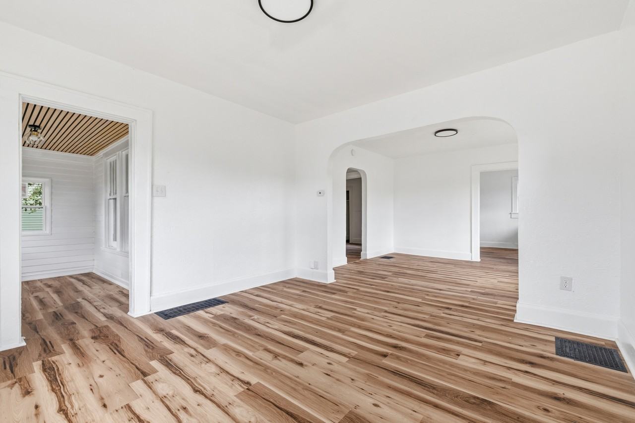 2446 Morton St #1 - Photo 5 of 24