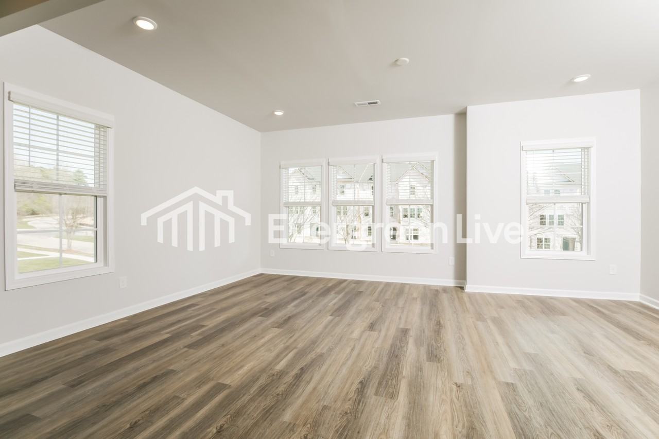 1024 Postmaster Ln - Photo 2 of 15