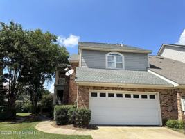 featured image of 18 Charleston Cir