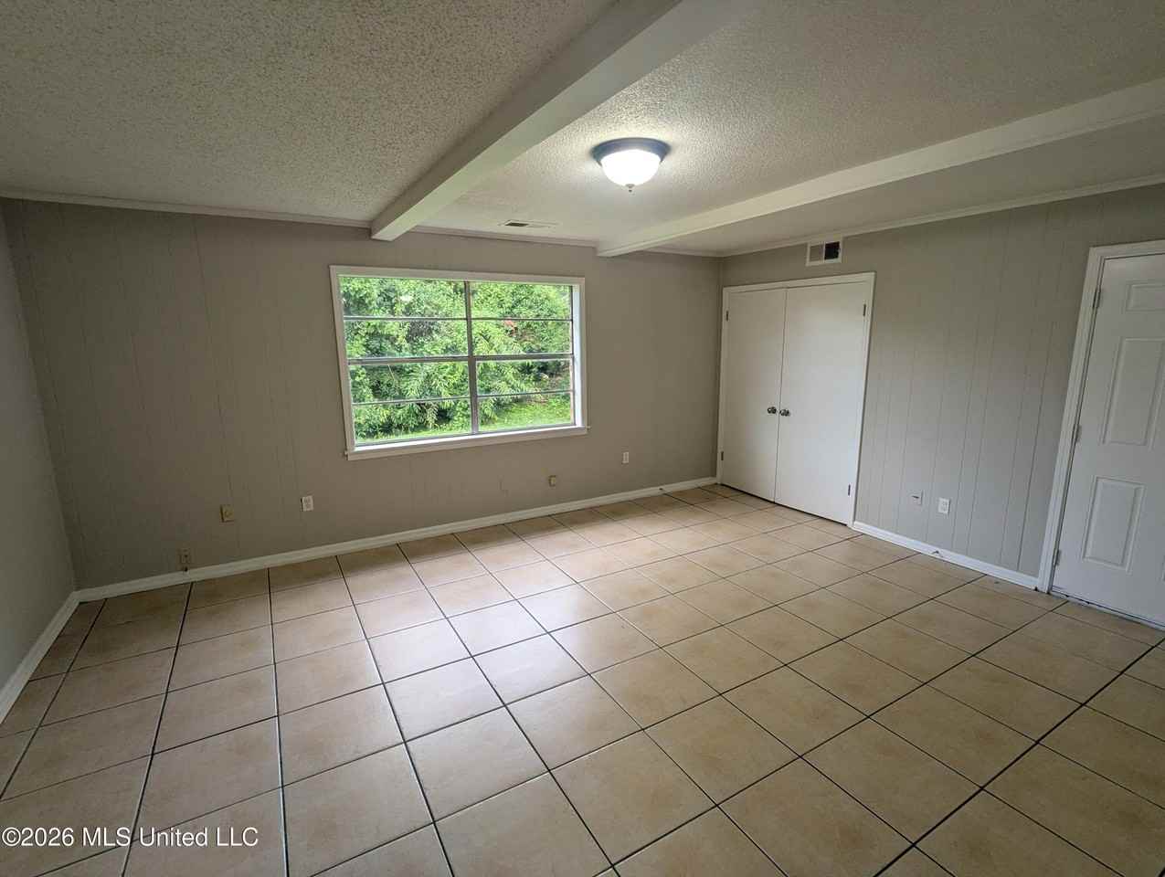 6255 Tulane Rd - Photo 5 of 9