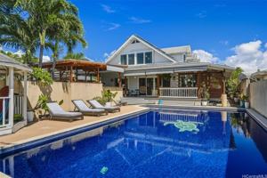 featured image of 223 Mookua St