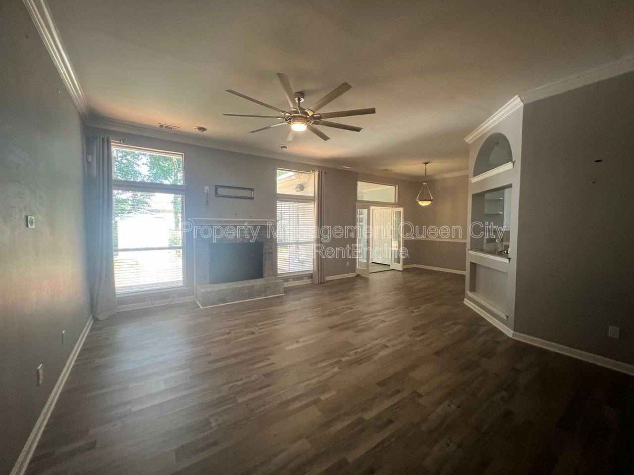 3910 Armitage Dr - Photo 7 of 18
