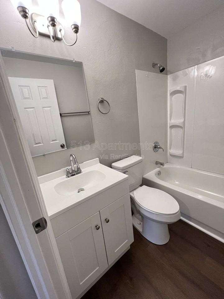 520 Rockdale Ave #1 - Photo 5 of 5
