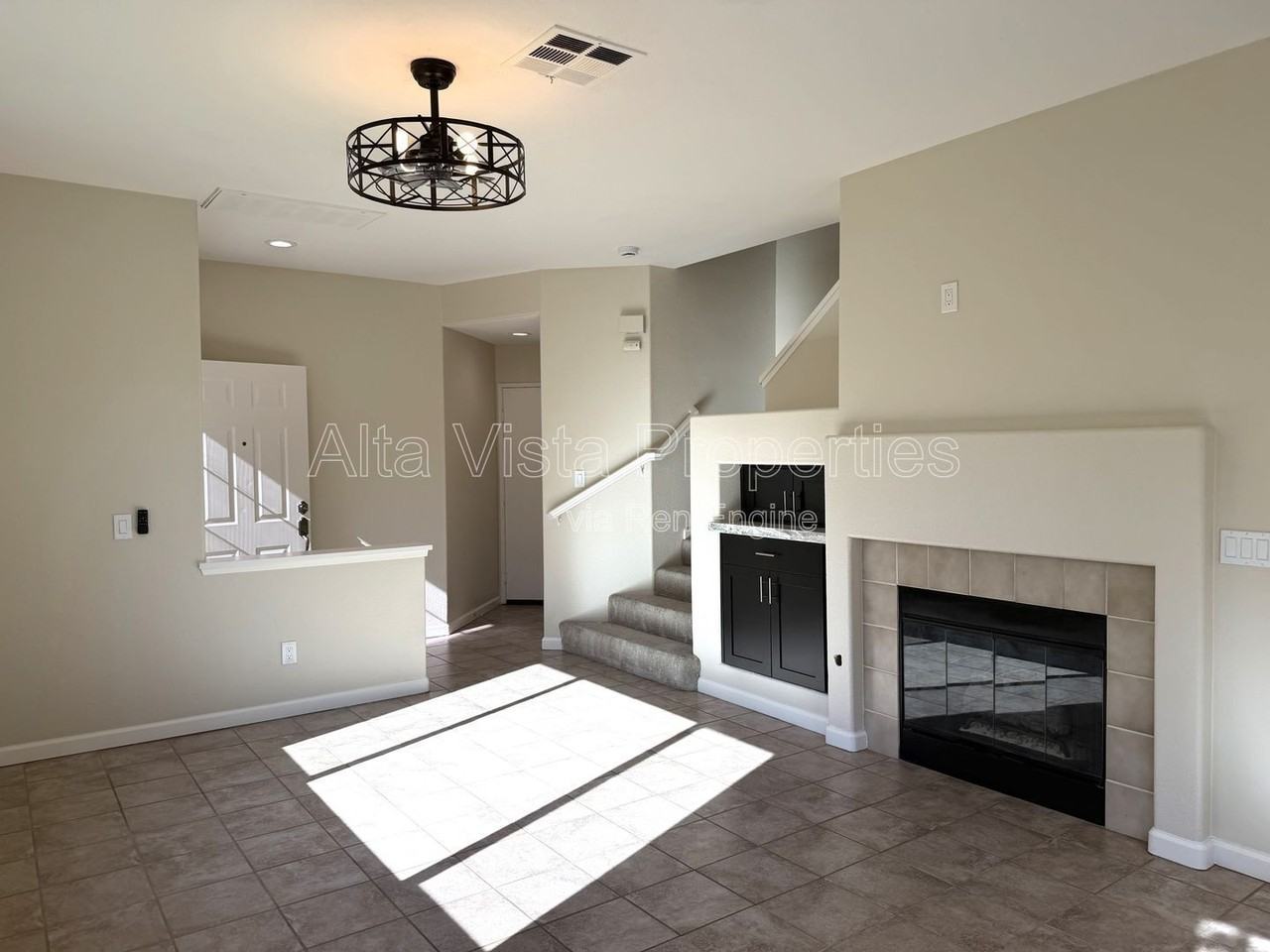 11877 Spruce Run Dr #B - Photo 5 of 21