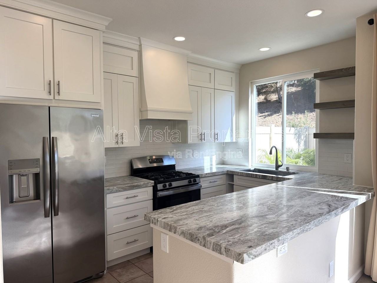 11877 Spruce Run Dr #B - Photo 6 of 21