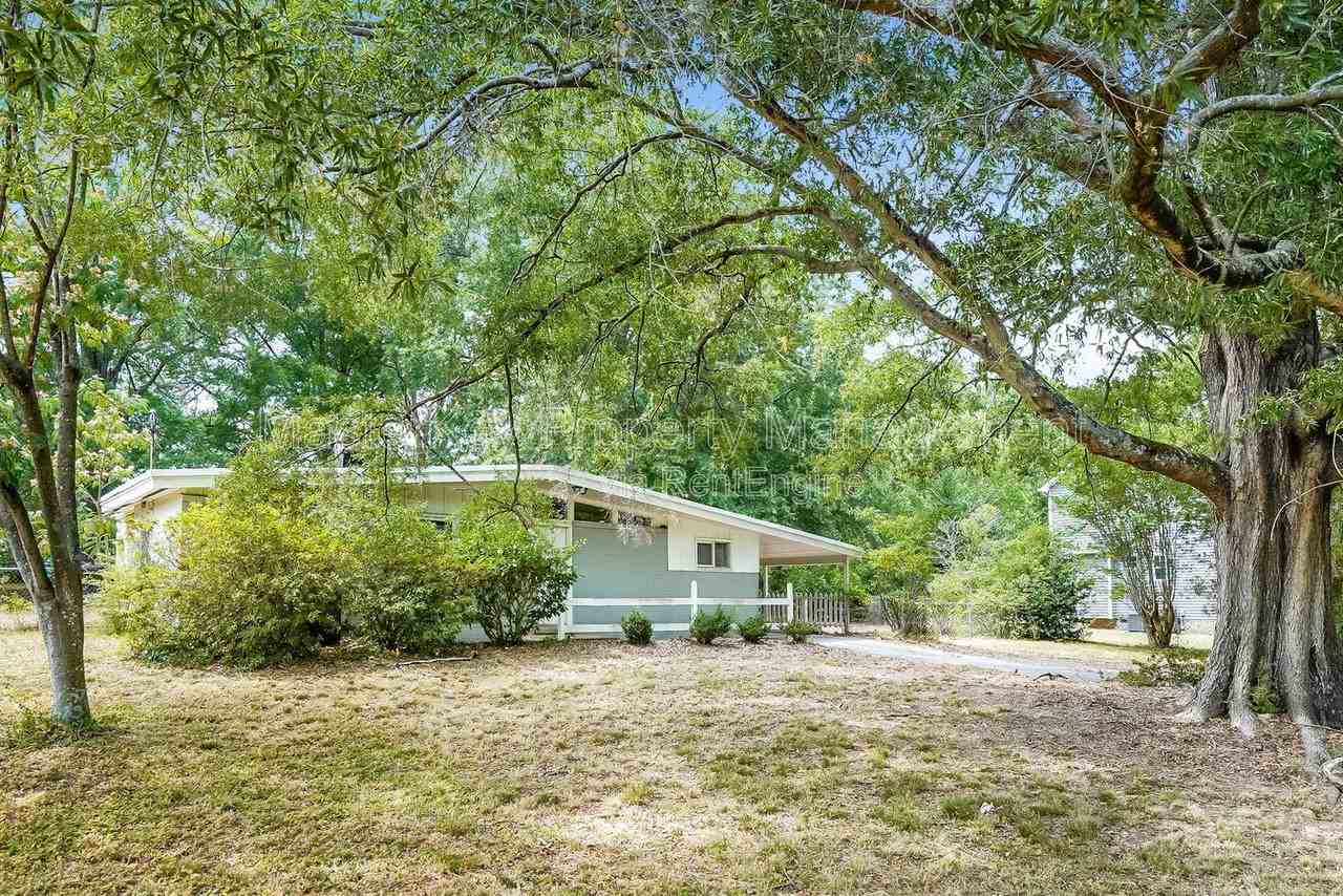 6313 Johnsdale Rd - Photo 2 of 50