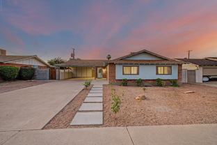 8436 E Cambridge Ave - Photo 1 of 1