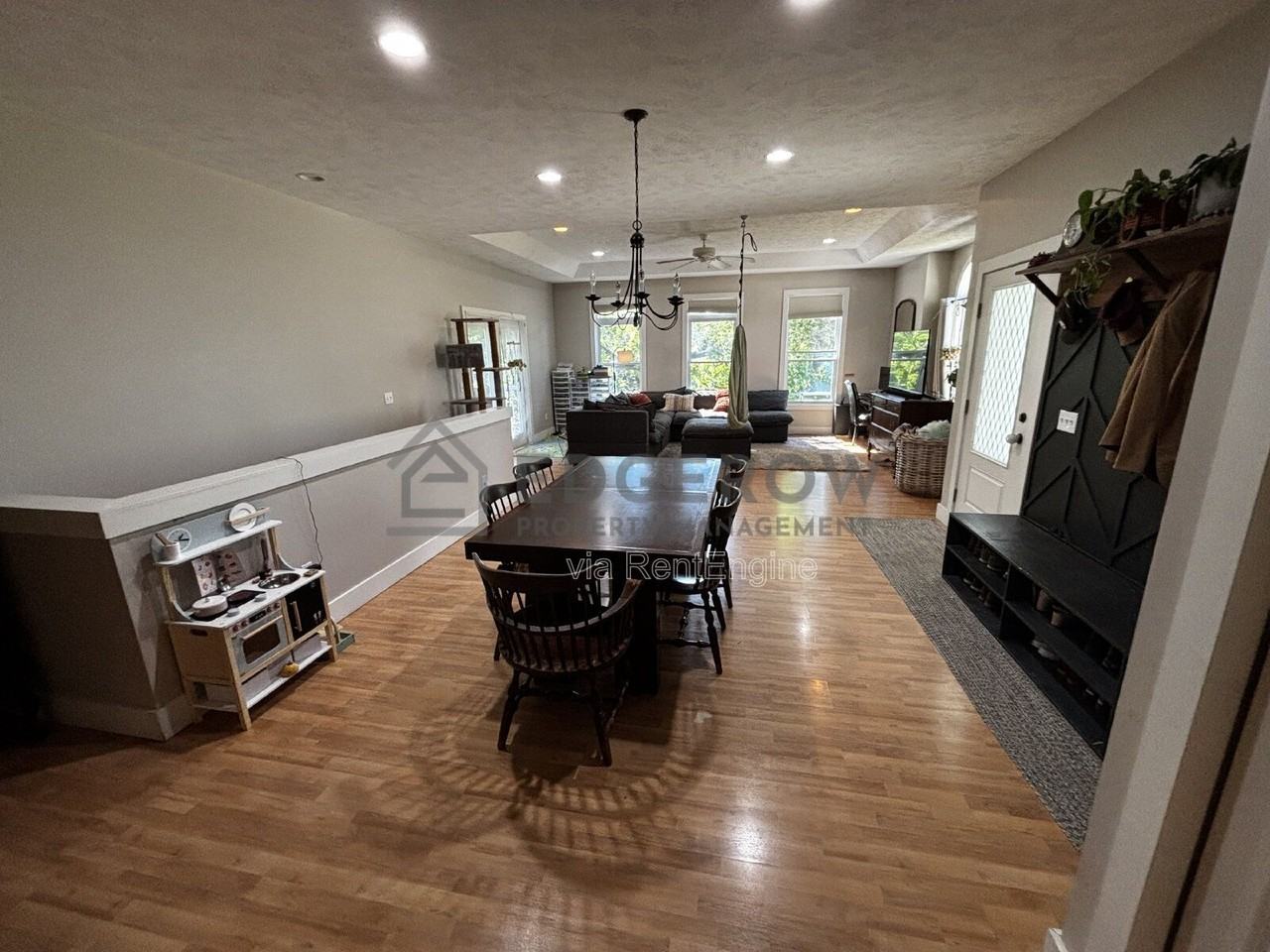 6926 Lake Michigan Dr - Photo 3 of 22