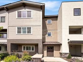 featured image of 3033 S Trailwood Way