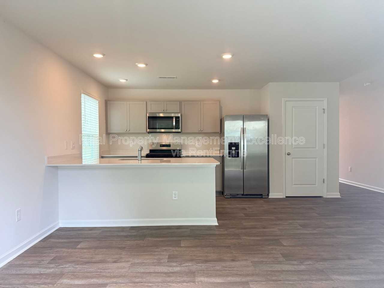 58 Sweet Meadow Rd - Photo 6 of 41