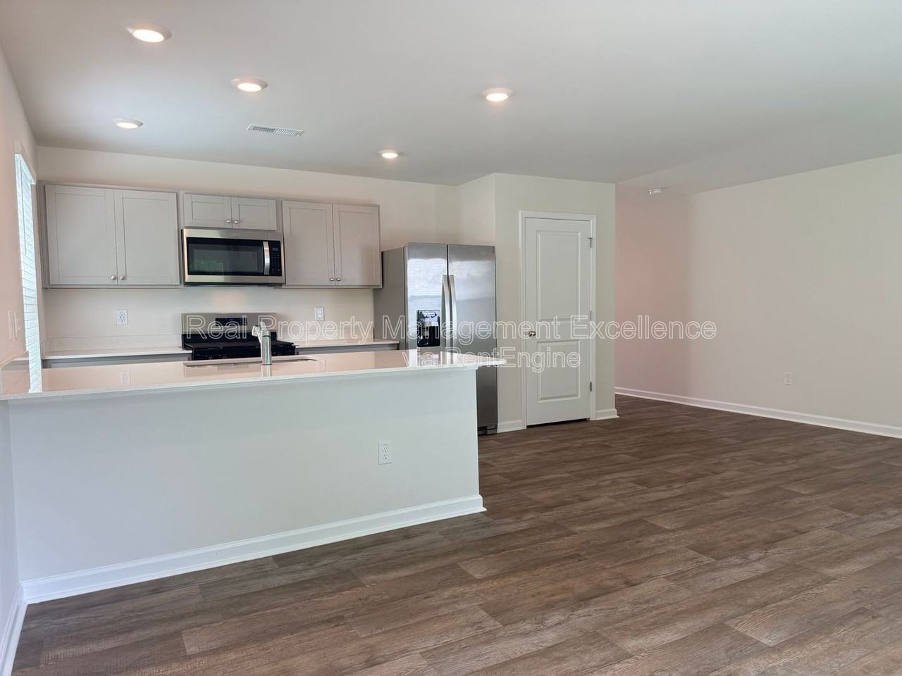 58 Sweet Meadow Rd - Photo 7 of 41