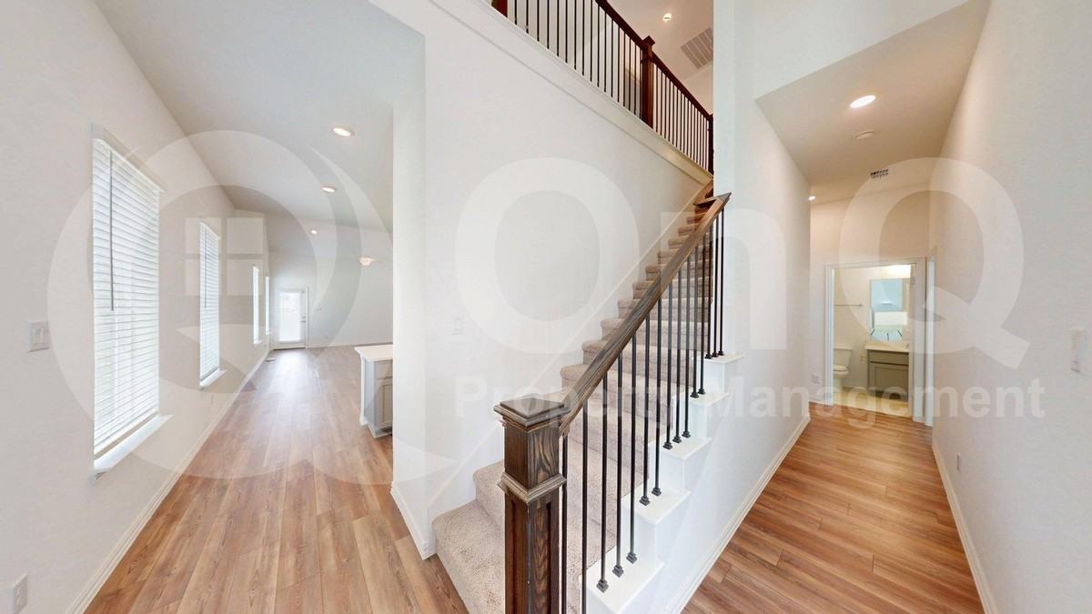 1401 Bonsmara Dr - Photo 3 of 29