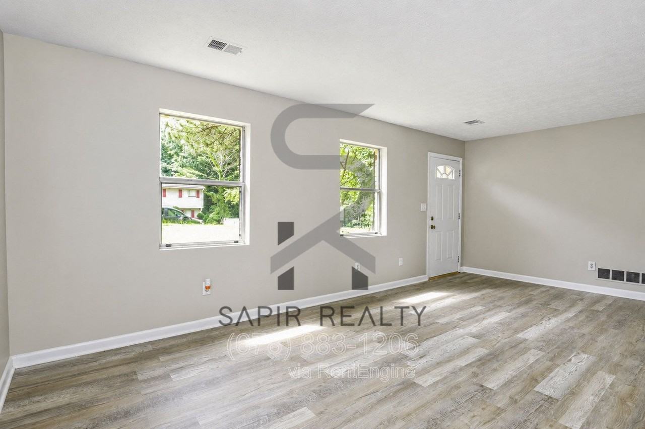 6329 Wellington Dr - Photo 2 of 23