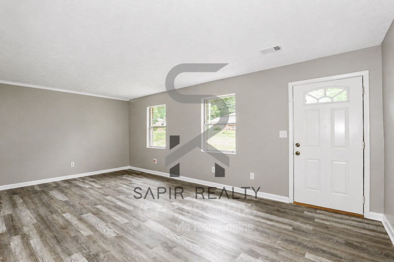 6329 Wellington Dr - Photo 3 of 23