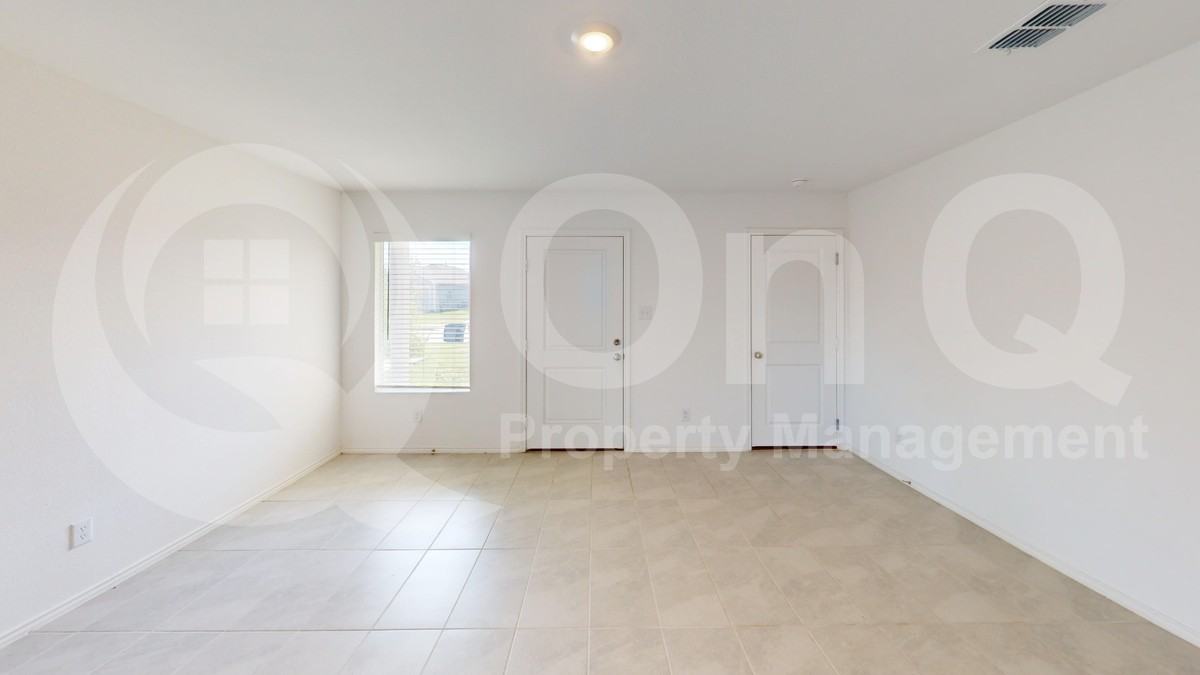 7205 Gray Wolf Ln - Photo 7 of 22