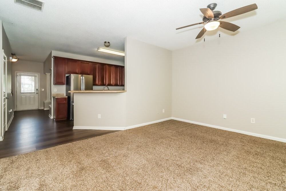 468 Darbys Run Ct - Photo 5 of 17