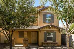 featured image of 923 S Pheasant Dr