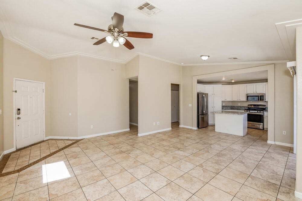 2306 Hollow Oak Ave - Photo 5 of 16