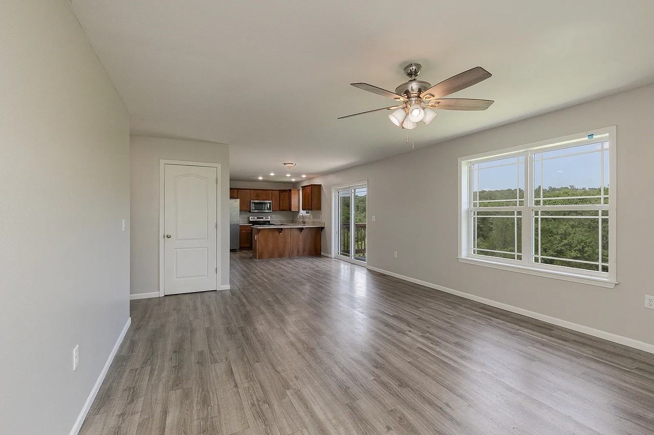 106 Whispering Meadows Pkwy - Photo 6 of 11