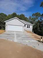 featured image of 321 Dogwood Pl