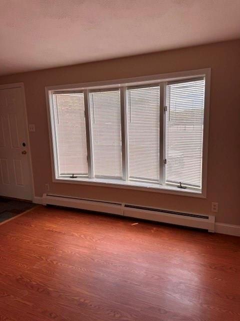 32 Bowles Ct - Photo 3 of 25