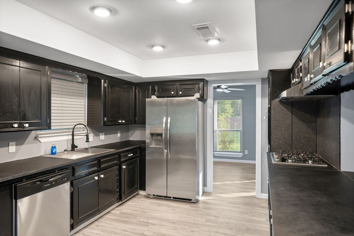 104 Rankin - Photo 5 of 18