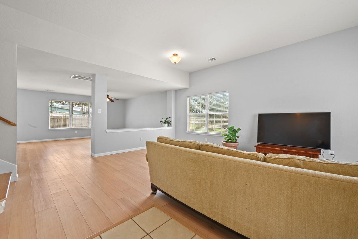 2700 Cradle Rock Trl - Photo 4 of 29