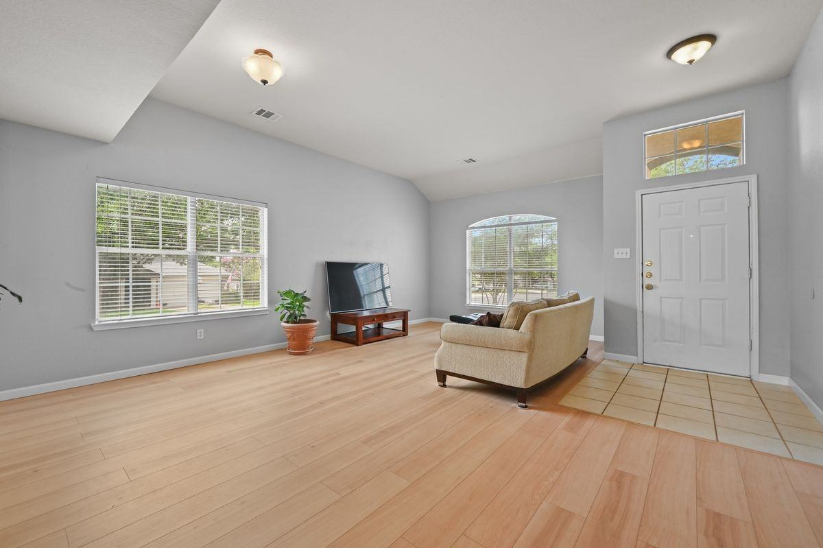 2700 Cradle Rock Trl - Photo 5 of 29