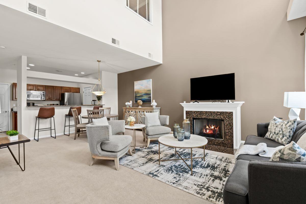 17 N Squirrel Rd - Photo 6 of 39