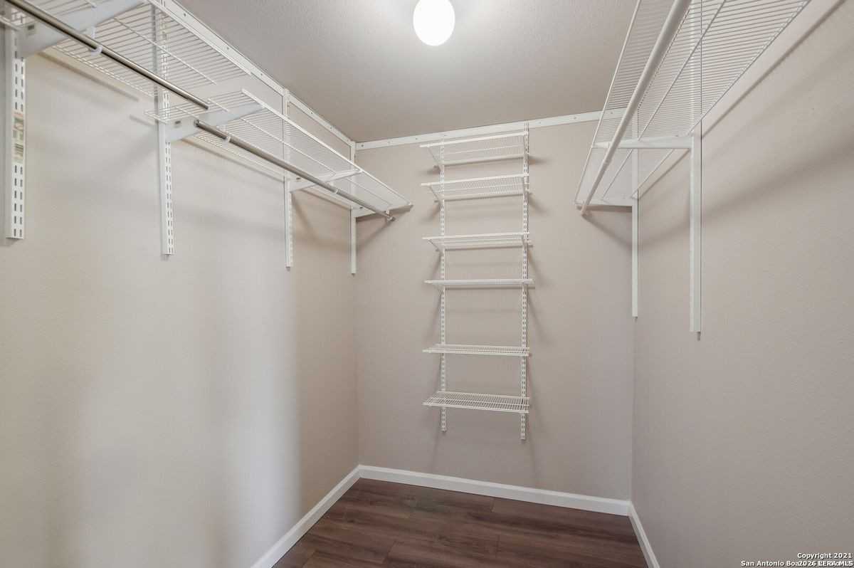 1136 Berry Creek Dr - Photo 2 of 26
