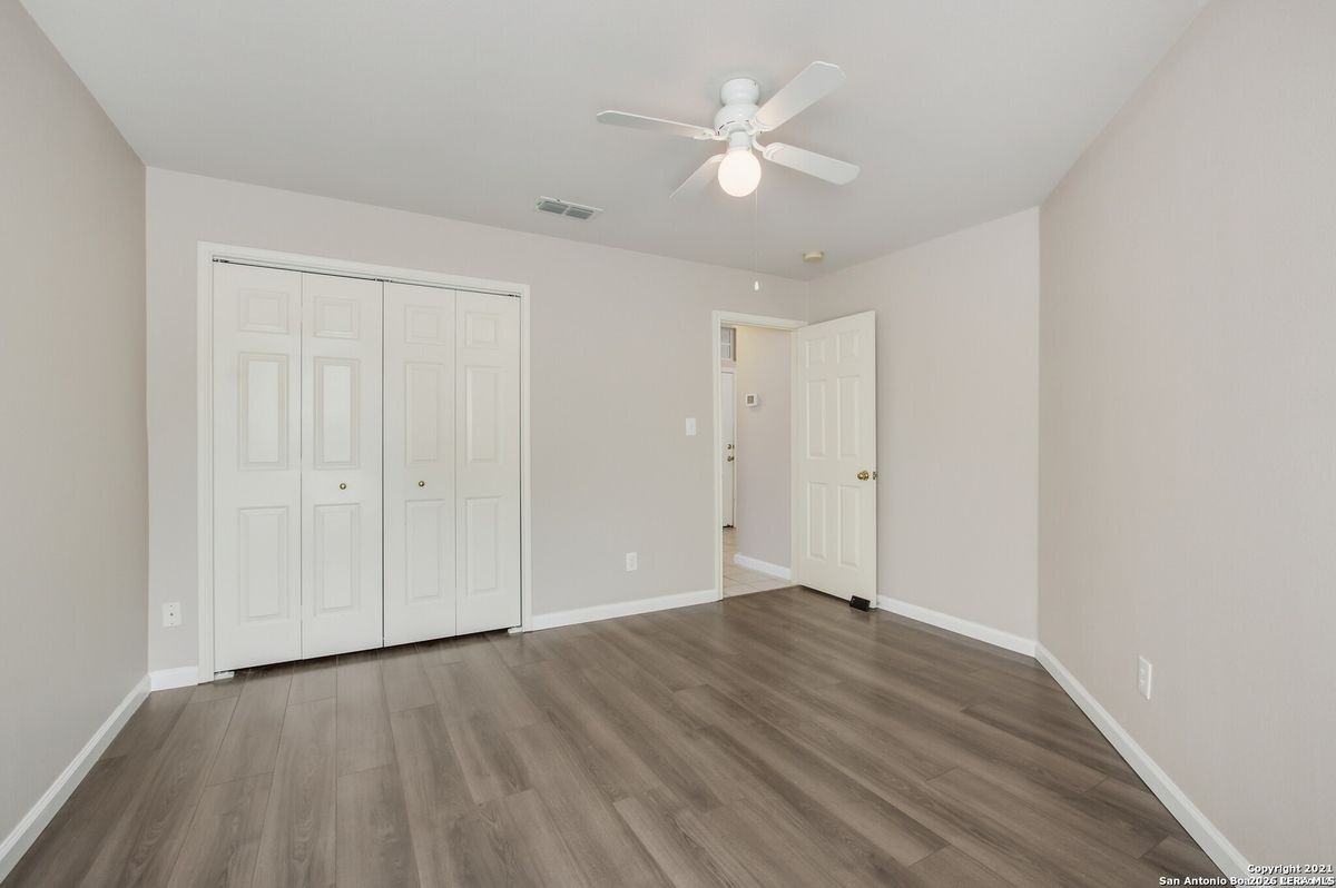1136 Berry Creek Dr - Photo 7 of 26