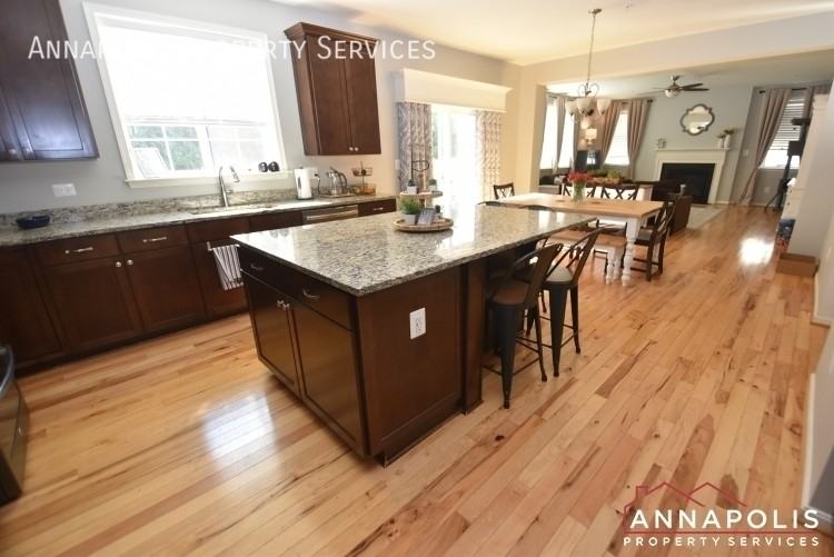 917 Saint Martins Loop - Photo 4 of 45