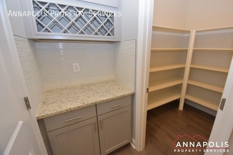 2625 Smooth Alder St N - Photo 5 of 33