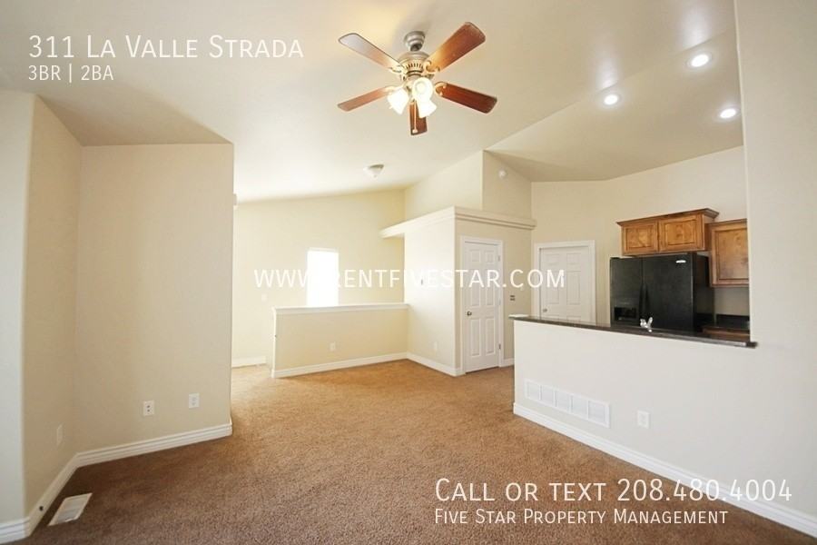 311 La Valle Strada - Photo 4 of 16