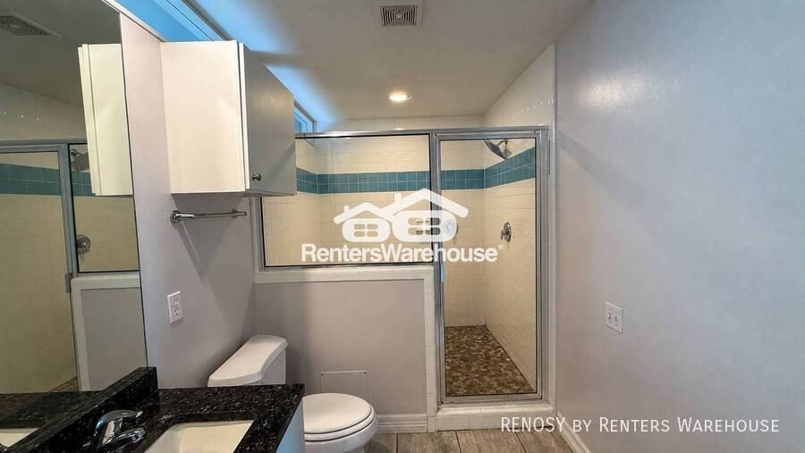 2605 Calumet St - Photo 2 of 16
