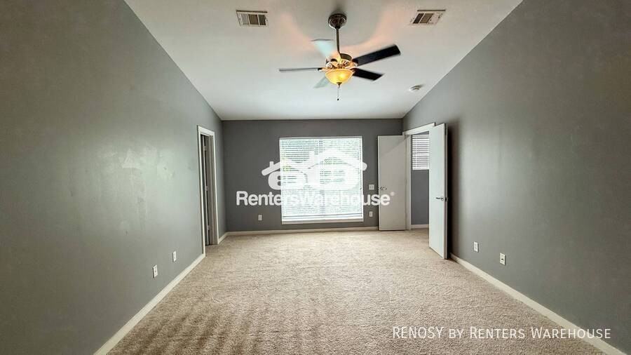 2605 Calumet St - Photo 5 of 16