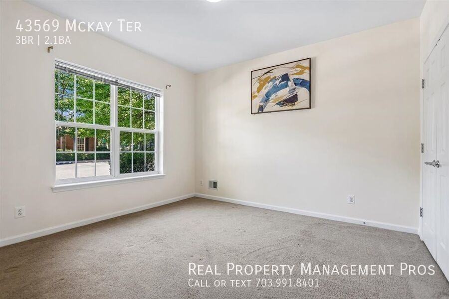 43569 Mckay Ter - Photo 5 of 38