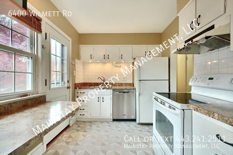 6400 Wilmett Rd - Photo 7 of 31