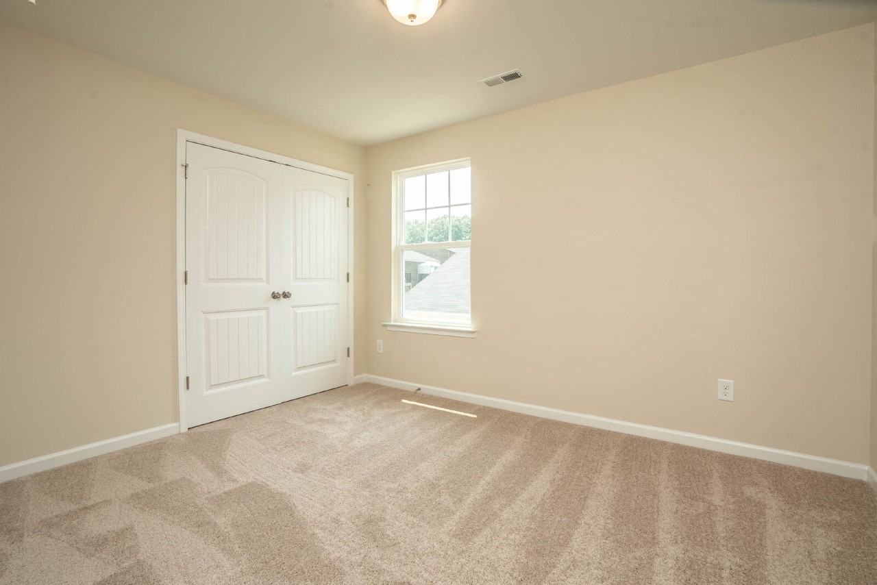 137 Princeton Hill Dr - Photo 3 of 23