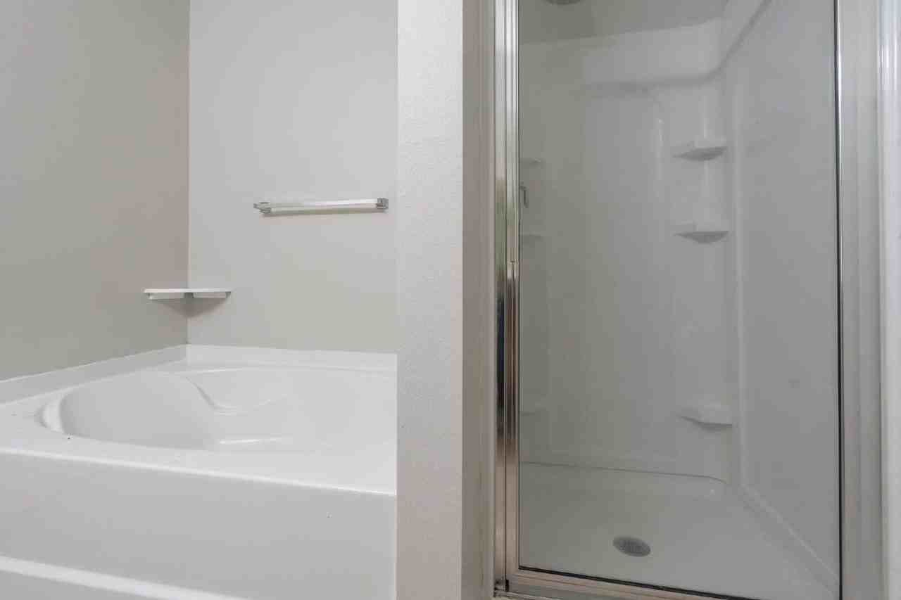 326 Azalea Dr - Photo 3 of 24