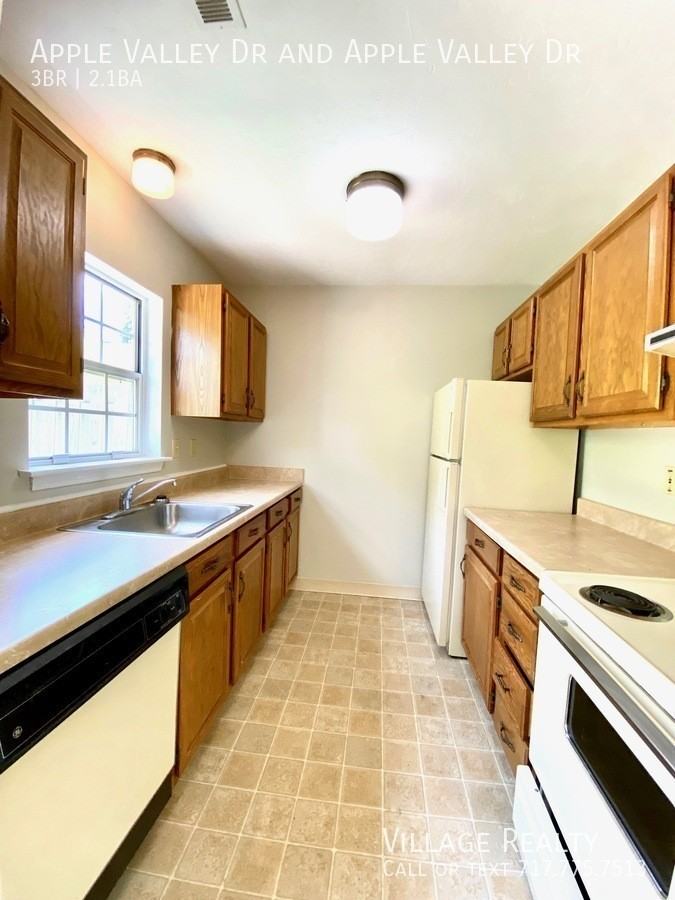 Apple Valley & Apple Valley Dr - Photo 2 of 50