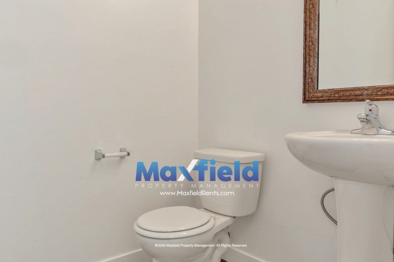 12227 S Ryder Ct - Photo 4 of 28