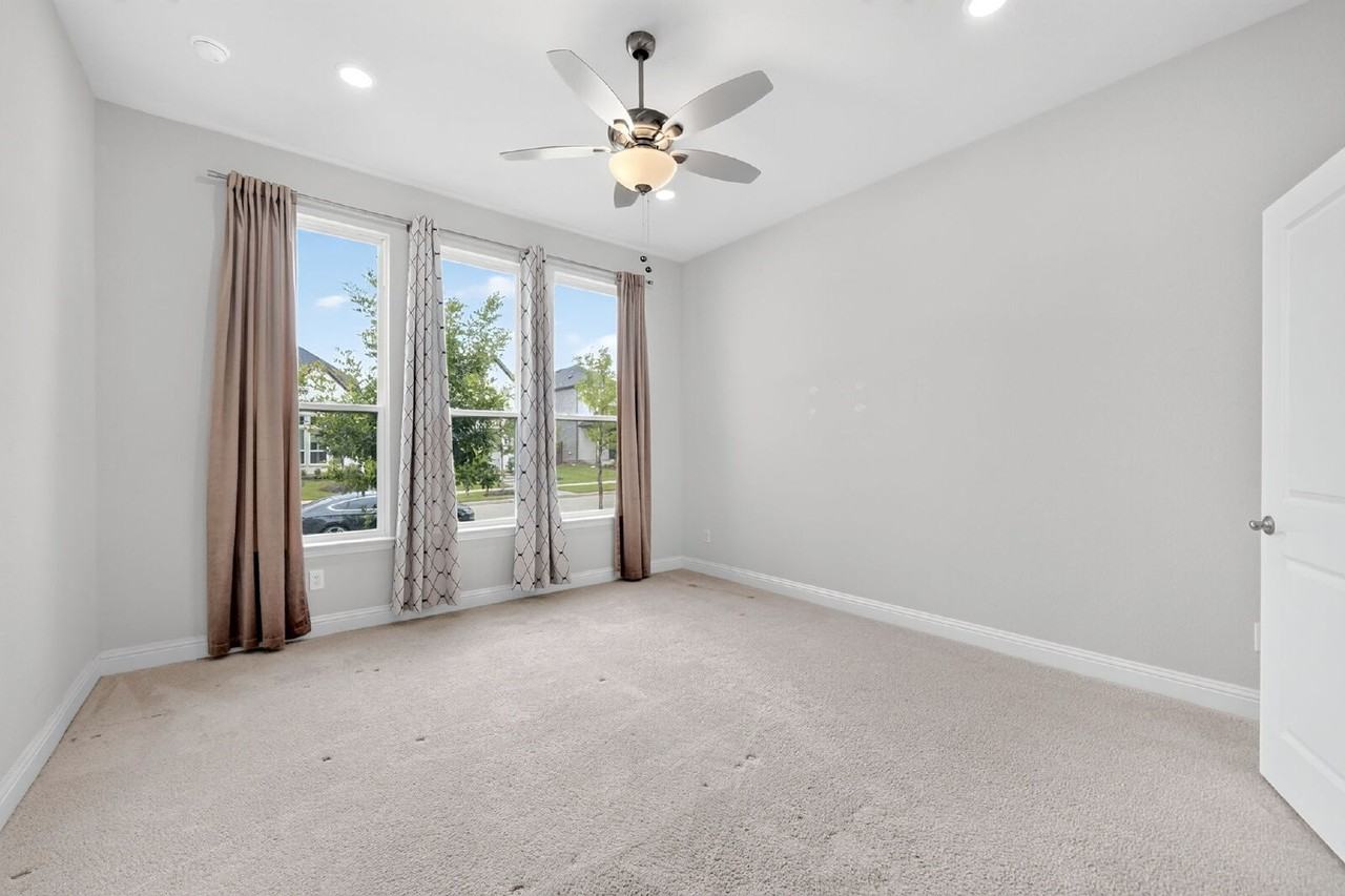 11499 Chepstow Crescent Ct - Photo 6 of 43