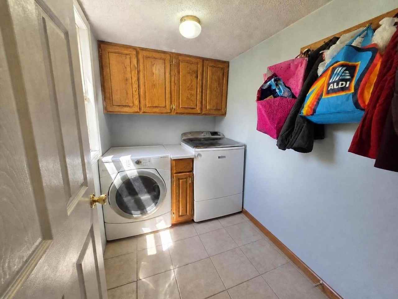 4940 Hobbs Rd - Photo 6 of 22